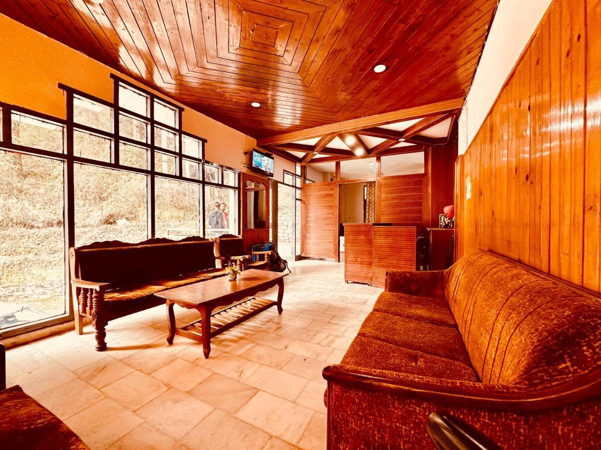 Hotel D Kanchan Manali Exteriör bild